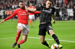 lol转区-弗赖堡球队在比赛中逐步提升实力