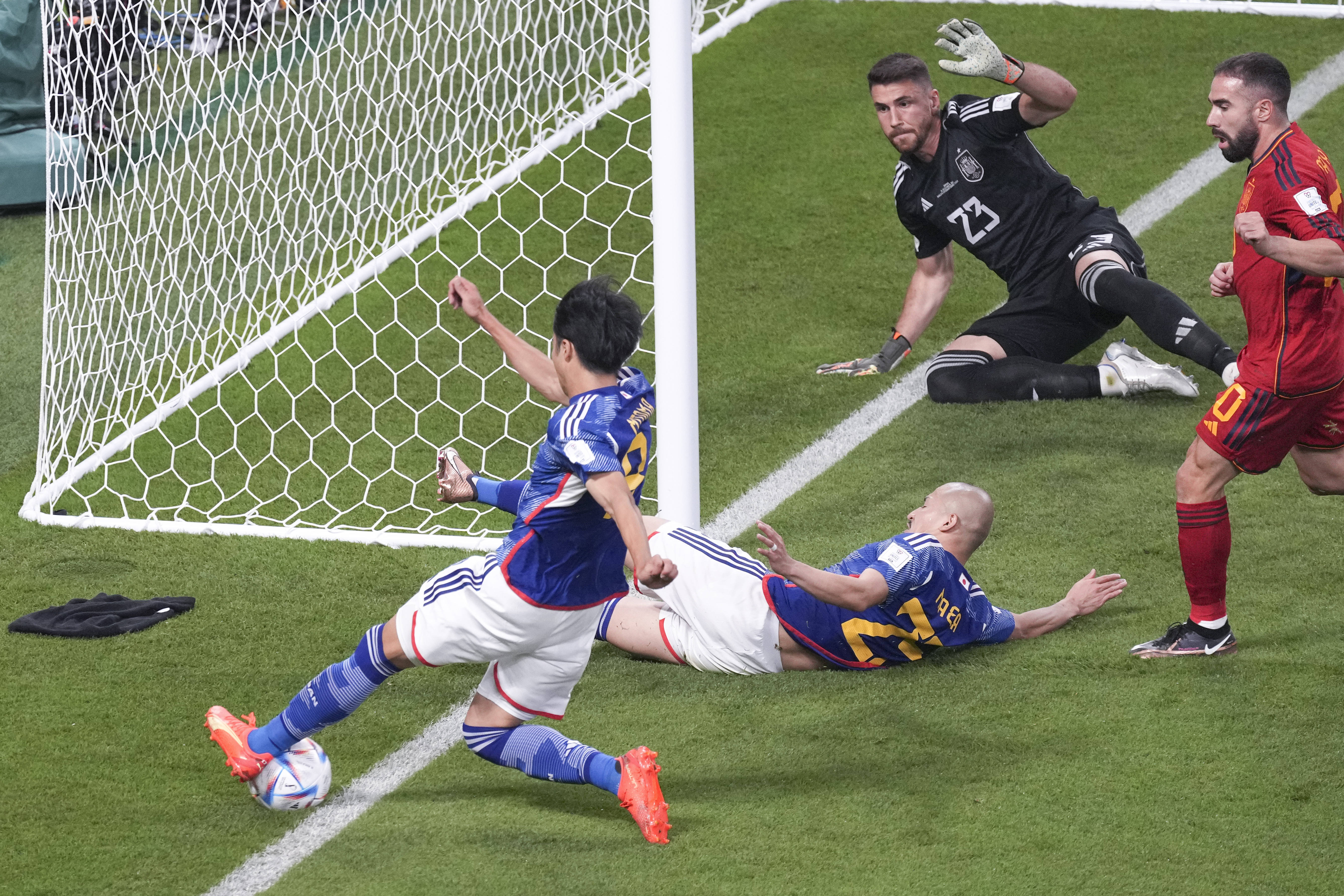 关于日本队逆转印尼队,黄鸭组合状态火热的信息 关于日本队逆转印尼队,黄鸭组合状态火热的信息